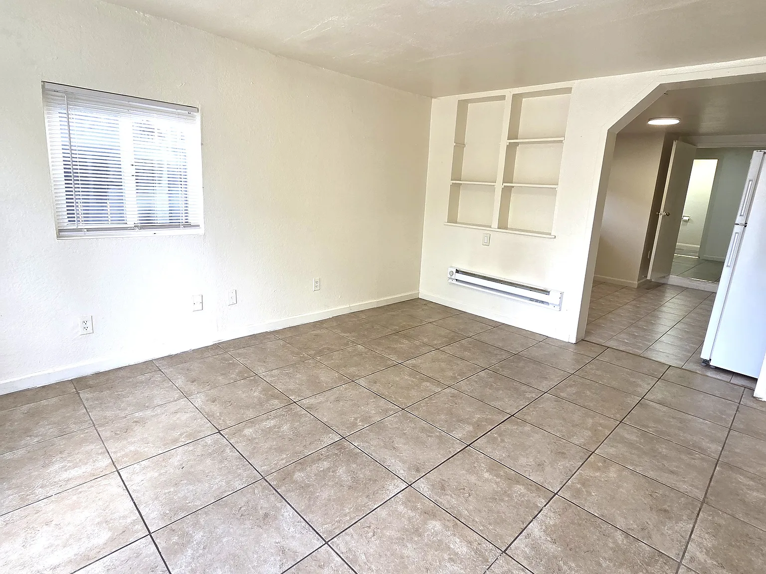 1 bed, 695 sqft, $1,950 — Photo 3