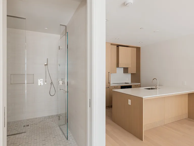 201 E 23rd St #3C — Photo 8