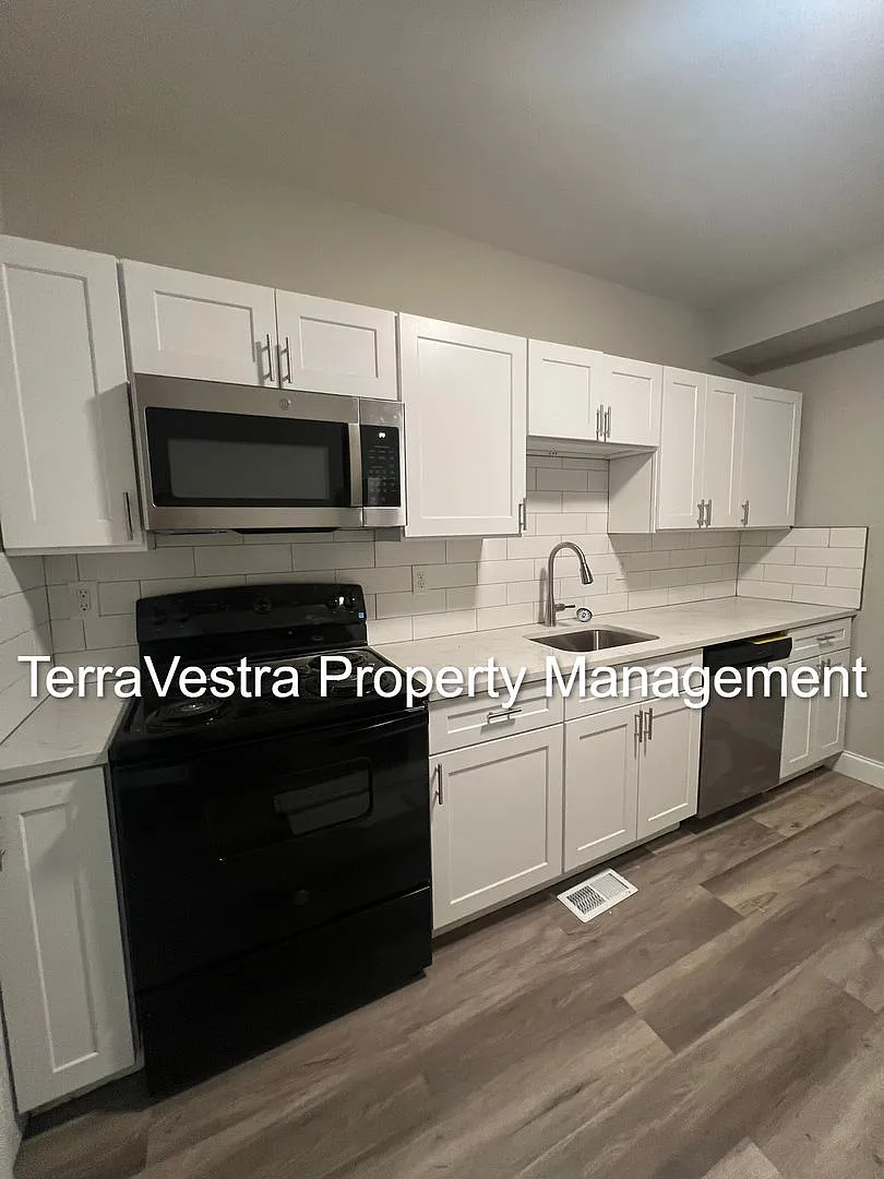 713 North 3rd St — Photo 1