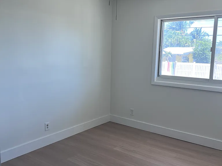 2906 Venetian Dr — Photo 7