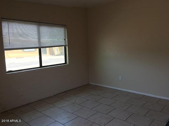 3rd image of 7106 N 68th Ave APT 3