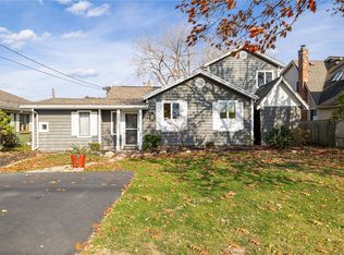 1950 Edgemere Dr, Rochester, NY 14612