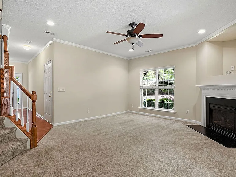 101 Fanwood Ct — Photo 7