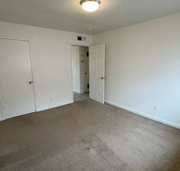 4198 — Photo 13