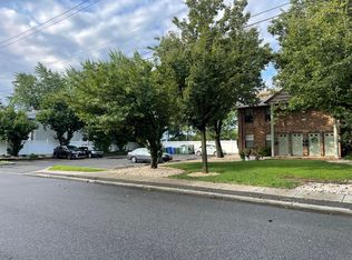 107 Saint Joseph Ter #D, Woodbridge, NJ 07095