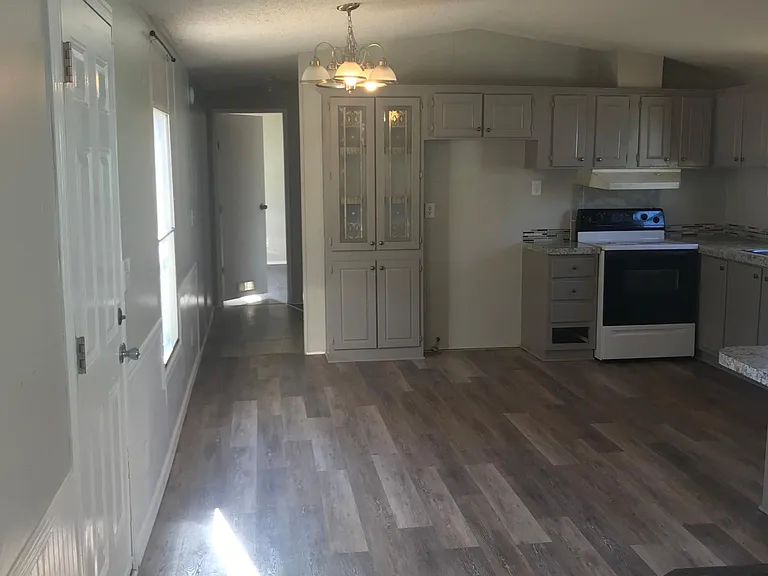 12227 Potranco Rd #11 — Photo 32