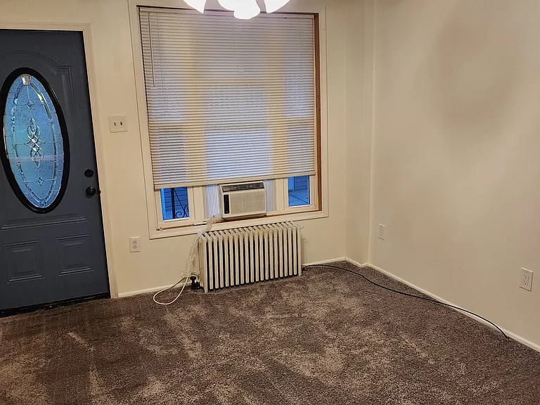 642 W Penn St — Photo 51