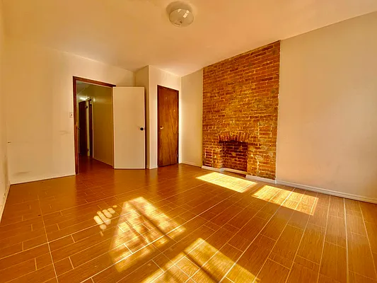 Rented by Master Key Realty And Associates LLC | media 23