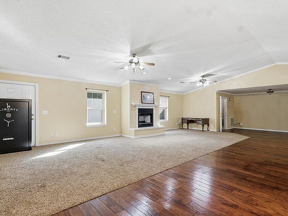 3rd image of 1786 George Thomas Rd