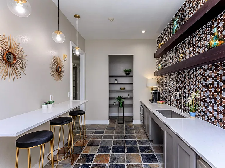 Residence at Westchase — Photo 17
