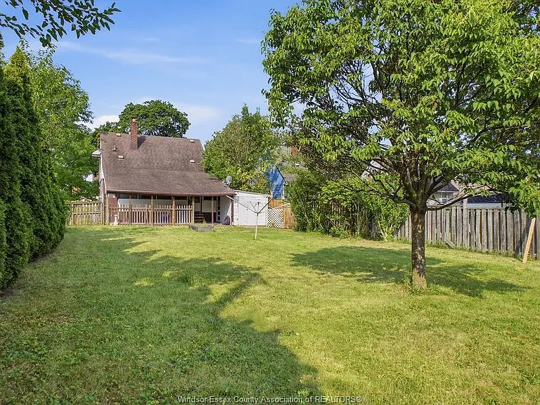 866 Francois Ct — Photo 38