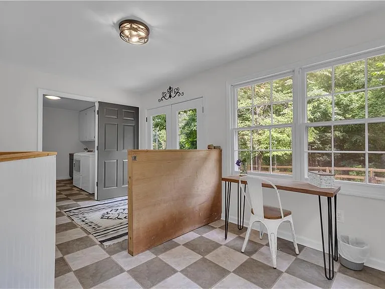 6290 Cascade Palmetto Hwy — Photo 31