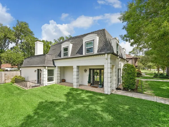 215 Greenpark Dr, Houston, TX 77079