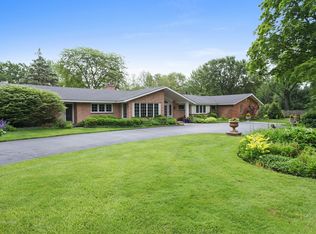 359 Butler Dr, Lake Forest, IL 60045