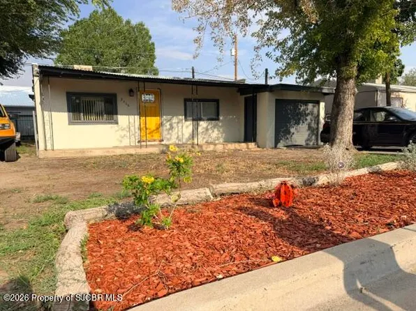 2406 Mabel Dr, Farmington, NM 87402