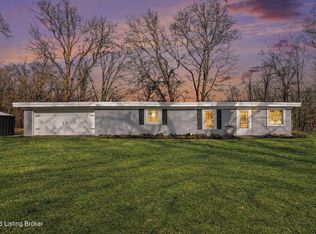 2121 Top Hill Rd, Fairdale, KY 40118