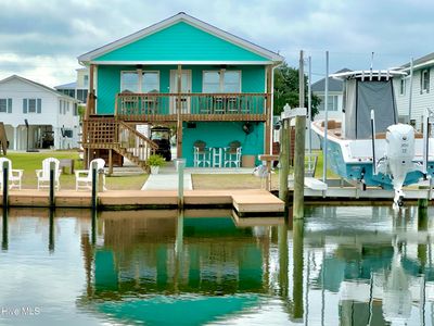 6088 6th Street, Surf City, NC, 28445