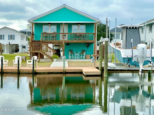 6088 6th Street, Surf City, NC 28445