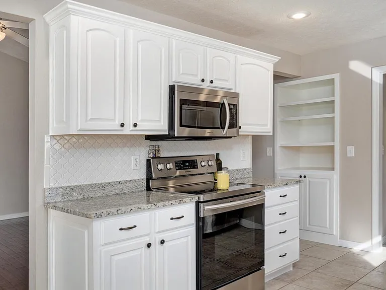 3891 S Hillsdale Ave — Photo 21