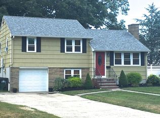 635 N Eastern Ave, Fall River, MA 02720