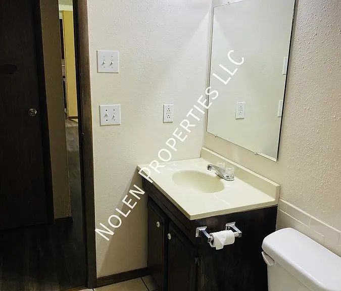 3014 W Delta Dr — Photo 16