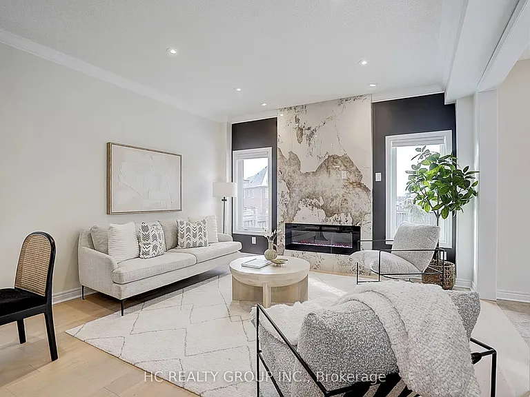 465 Woodspring Ave — Photo 7