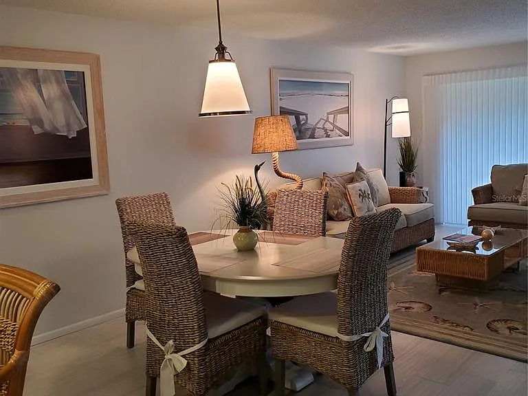 6892 W Country Club Ln — Photo 6