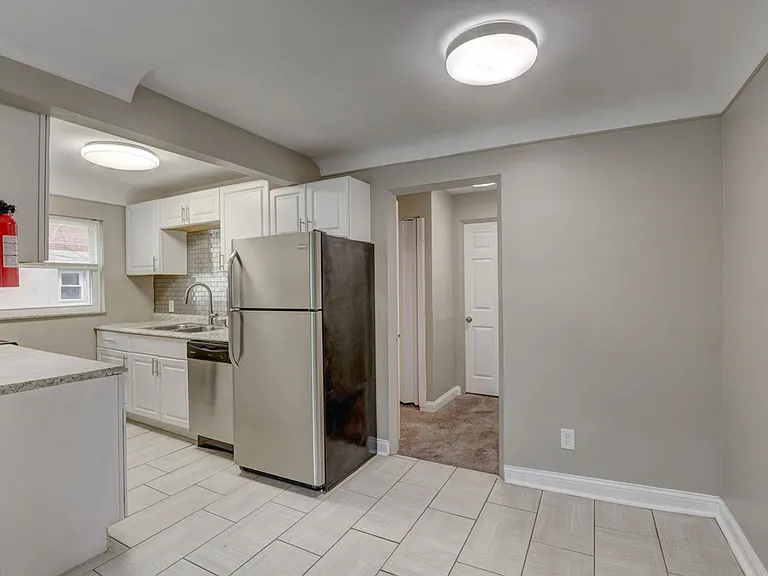3537 Epley Ln #6 — Photo 8