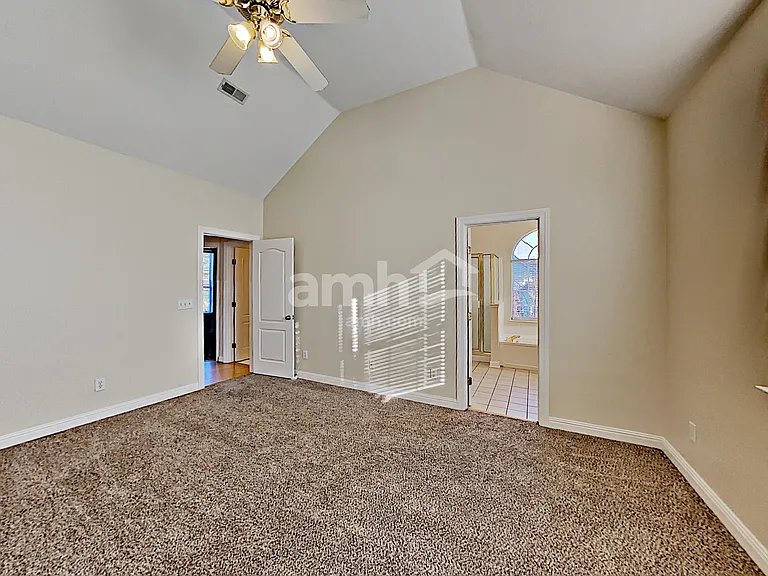 622 Creekfront Dr — Photo 10