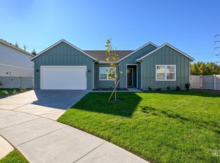 2013 N Spring Creek Ave, Middleton, ID 83644