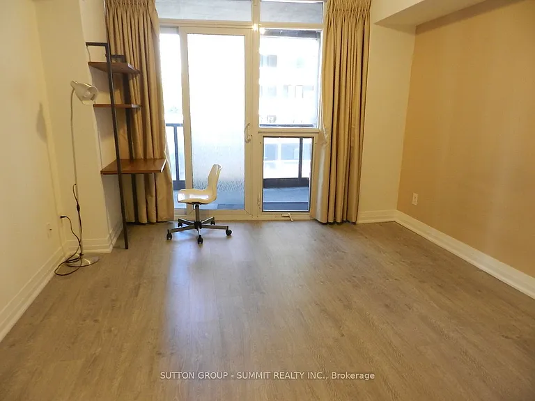 25 Carlton St #506 — Photo 8