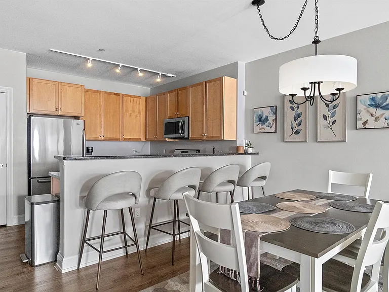 1905 N Water St #102 — Photo 7