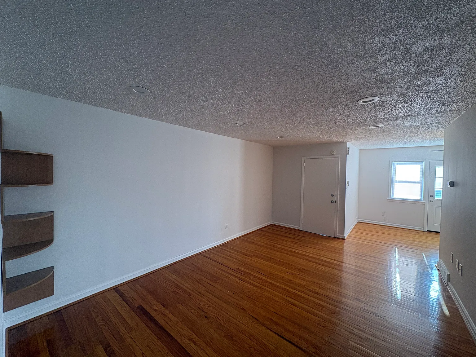 3229 Plumstead Ave — Photo 2