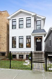 4924 N Bell Ave, Chicago, IL, 60625