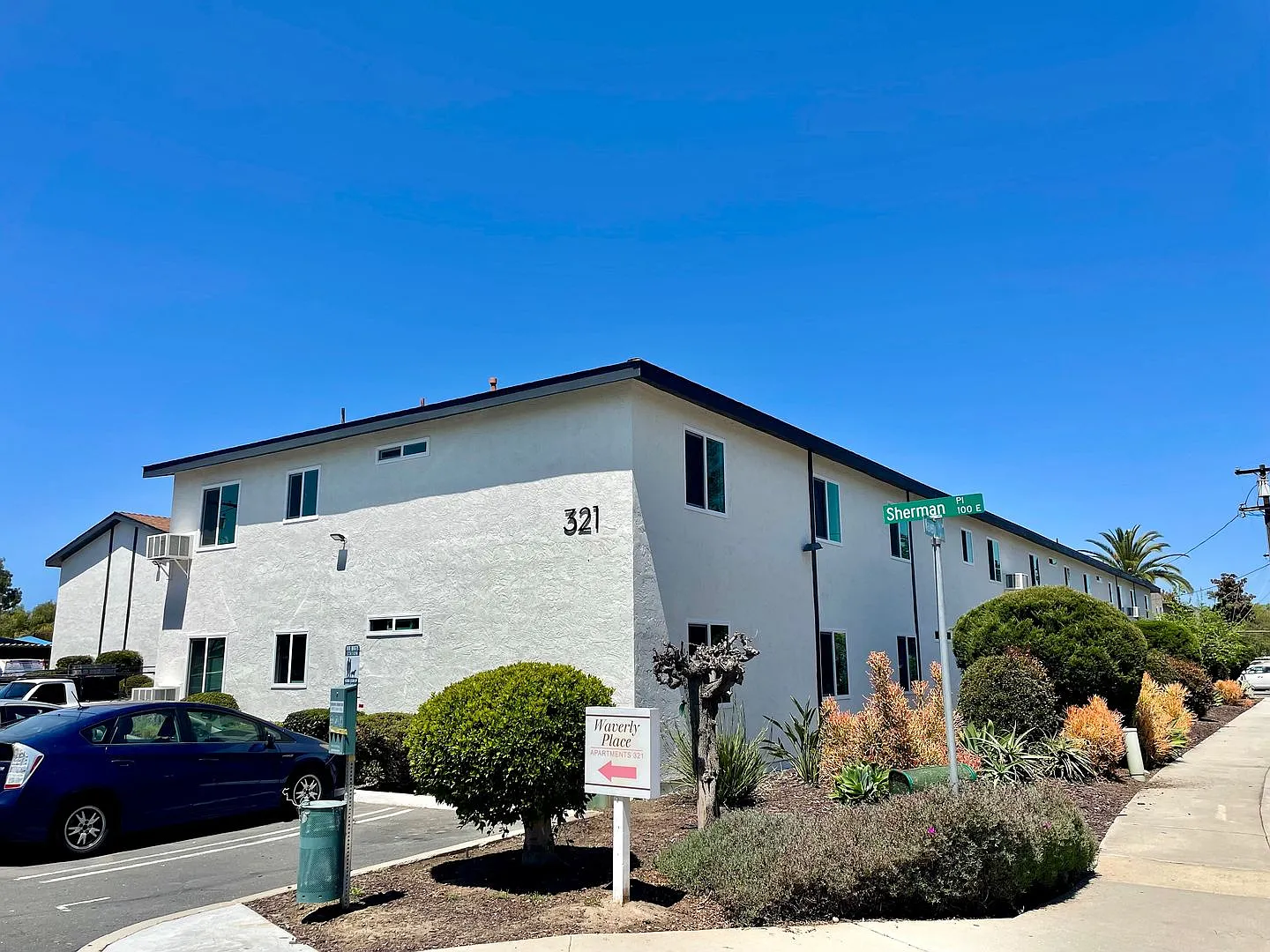 2 Bed/1 Bath Escondido — Photo 3