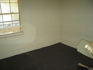 5th image of 4470 Evans St