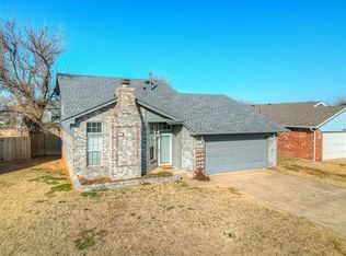 3209 Swan Hollow Dr, Norman, OK 73072
