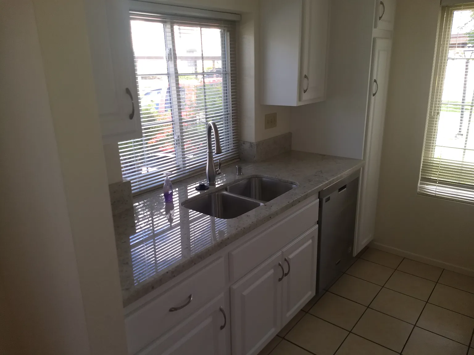 2 bed, 918 sqft, $2,800 — Photo 1
