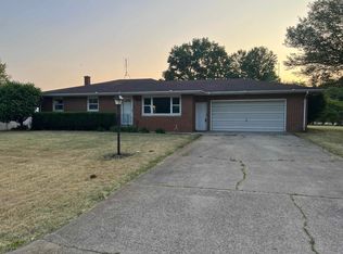 57559 Rivercrest Dr, Elkhart, IN 46516