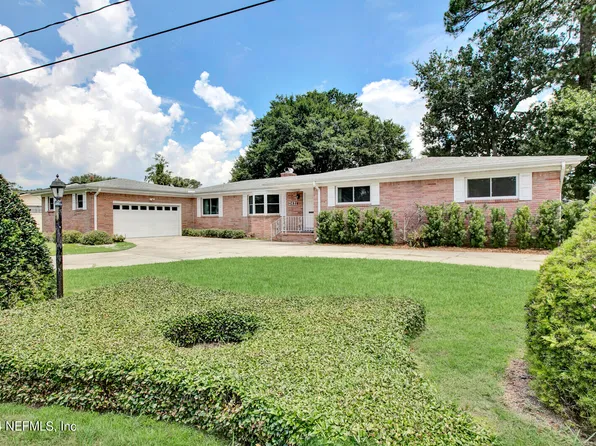 2431 LA MESA Drive E, Jacksonville, FL 32217