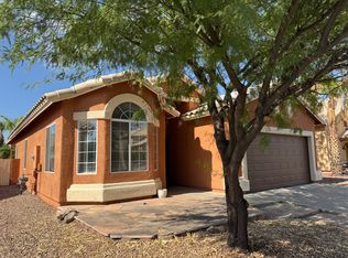 7715 W Summer Sky Dr, Tucson, AZ 85743