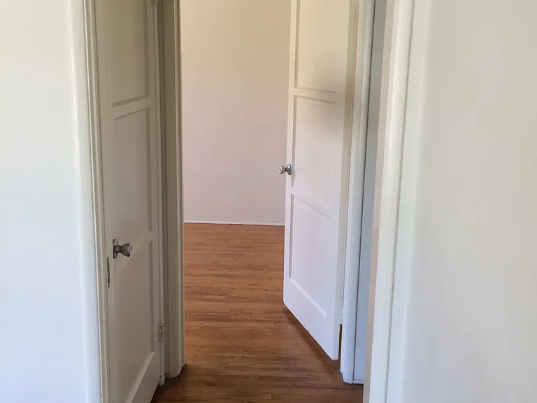 404 E Harvard St #9 — Photo 7
