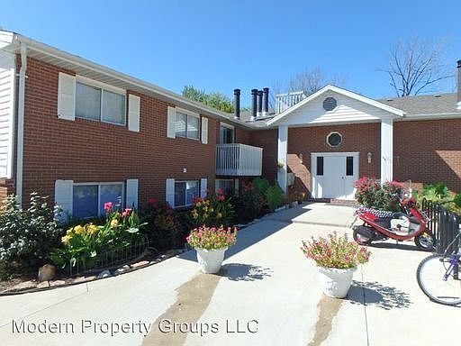 1st image of 202 W Ash St APT 02