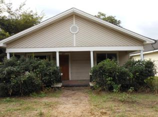 327 52nd St, Fairfield, AL 35064