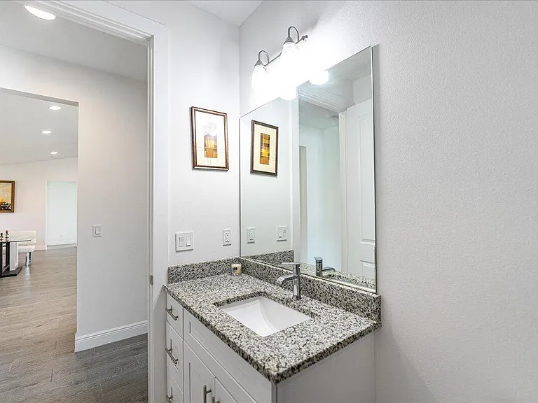 5362 NW Akbar Ter — Photo 28
