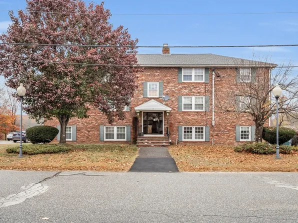 15 Frank St APT 1, Dracut, MA 01826