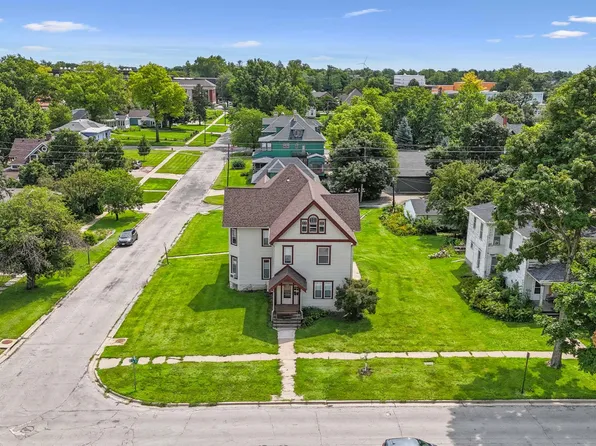 1132 Main St, Grinnell, IA 50112