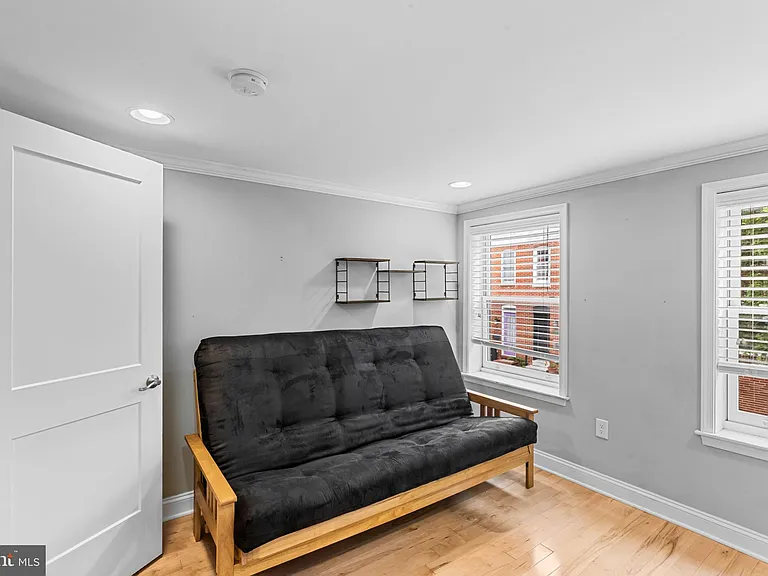 601 S Rose St — Photo 23