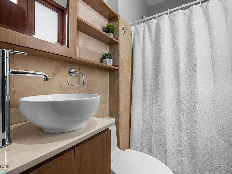 311 Calle De La Luna #2B — Photo 20