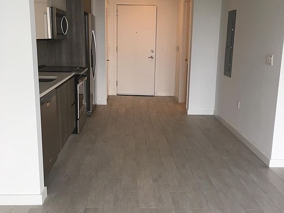 3rd image of 2805 NE 2nd Ave